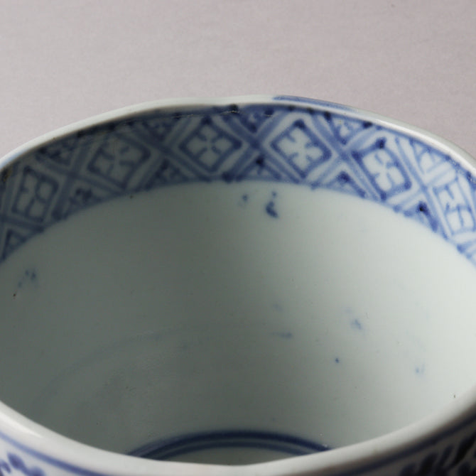 古伊万里蛸唐草紋様蕎麦猪口　1客【OLD IMARI SOBA CHOKO -soba noodle cup 1pc】[p0346]