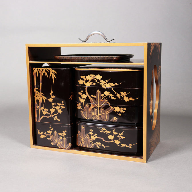 蒔絵松竹梅図花見重[k0539]【Makie Hanami-ju ( lacquered lunch box with Shochikubai design ) 】