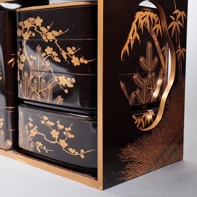 蒔絵松竹梅図花見重[k0539]【Makie Hanami-ju ( lacquered lunch box with Shochikubai design ) 】