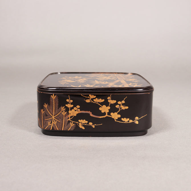 蒔絵松竹梅図花見重[k0539]【Makie Hanami-ju ( lacquered lunch box with Shochikubai design ) 】