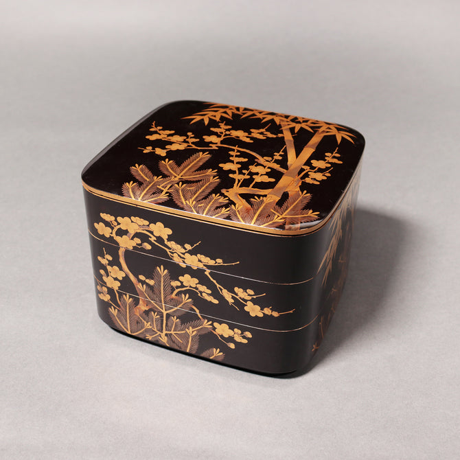 蒔絵松竹梅図花見重[k0539]【Makie Hanami-ju ( lacquered lunch box with Shochikubai design ) 】