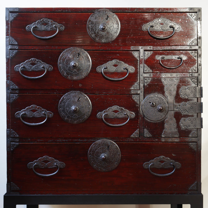時代箪笥／桜紋金具米沢小箪笥　スタンド付き【Yonezawa small chest with metal stand】 [j1204]　Japanese Antique Furniture