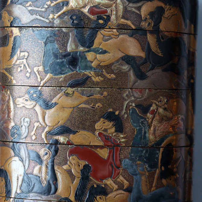 馬尽くし漆絵蒔絵印籠【INRO (Medicine case) with horse design】[k0604]