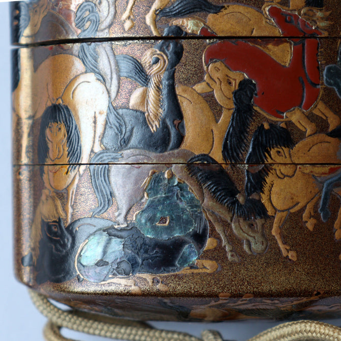 馬尽くし漆絵蒔絵印籠【INRO (Medicine case) with horse design】[k0604]