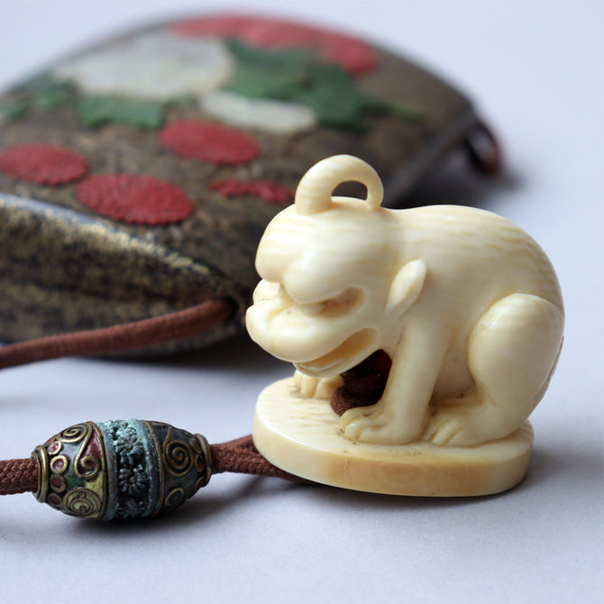 彫漆白蝶貝象嵌印籠【INRO (Medicine case) with Flower and Butterfly design 】[k0606]