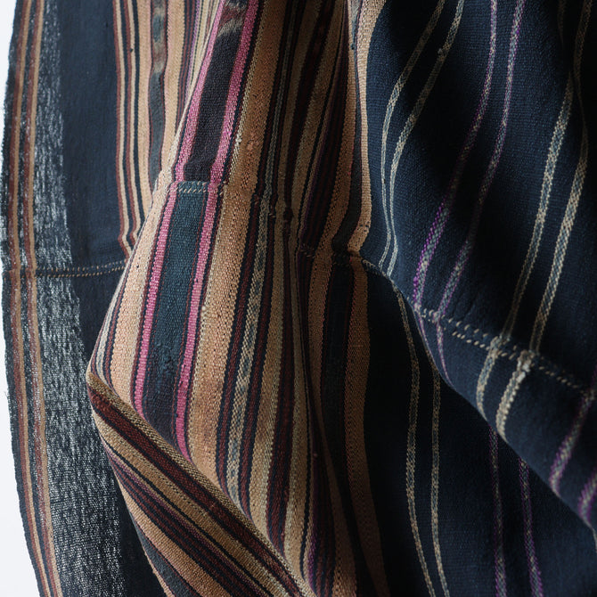 インドネシア　レンバタ島　サロン[TX159]