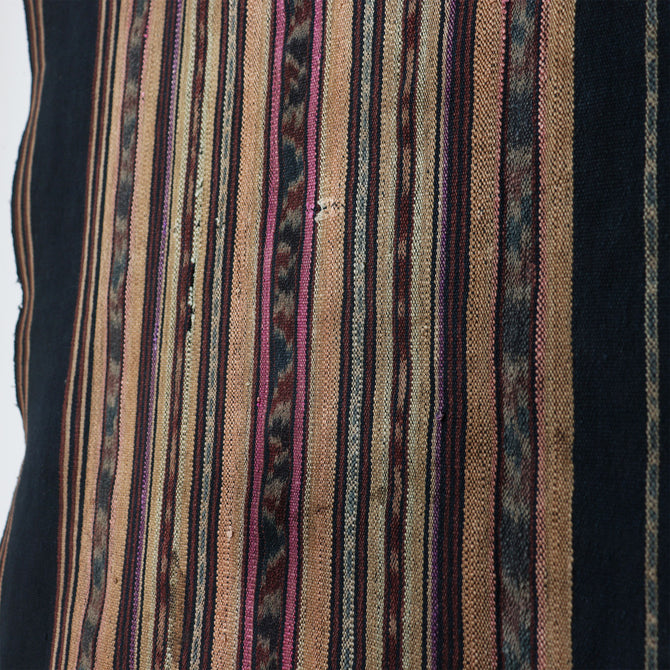 インドネシア　レンバタ島　サロン[TX159]