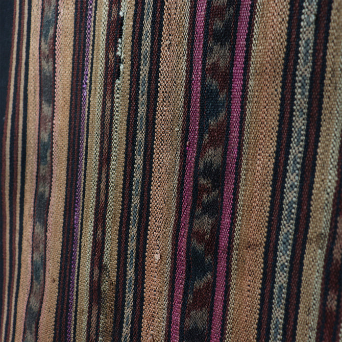 インドネシア　レンバタ島　サロン[TX159]