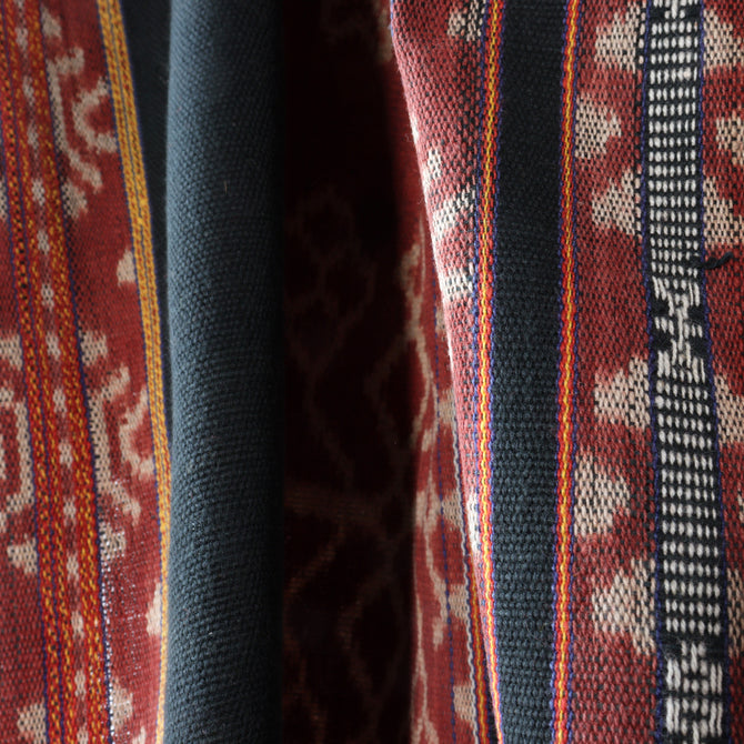 インドネシア　イカット　 [TX158]