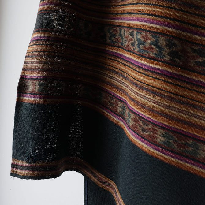 インドネシア　レンバタ島　サロン[TX161]