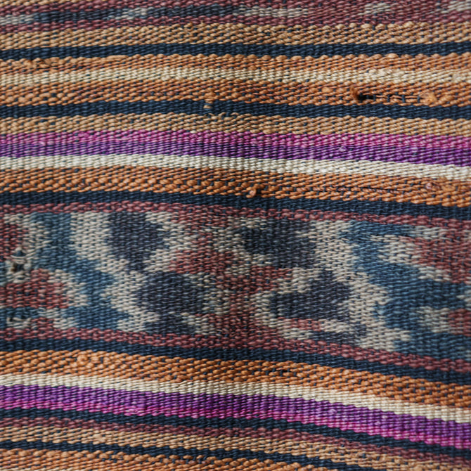 インドネシア　レンバタ島　サロン[TX161]