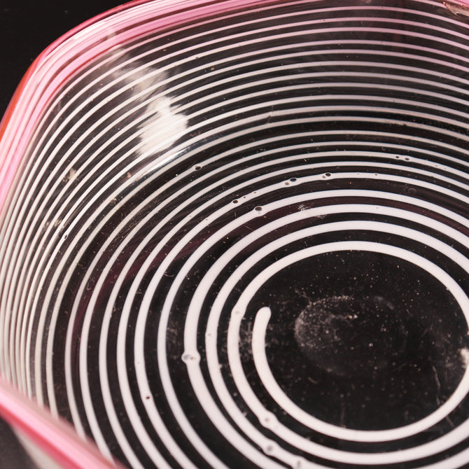 赤縁巻糸文六角深皿 [g010]