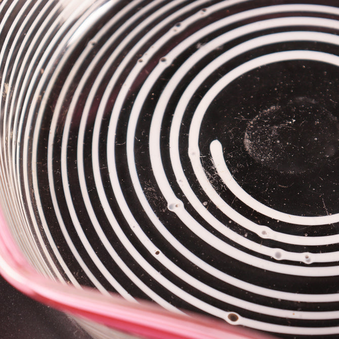 赤縁巻糸文六角深皿 [g010]