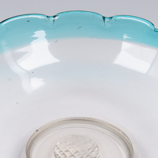 青花縁脚付鉢 [g028]