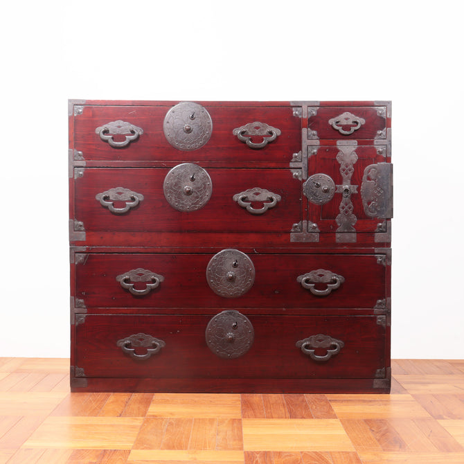 時代箪笥／米沢桜紋衣裳箪笥【YONEZAWA clothing chest】 [j1031]　Japanese Antique Furniture