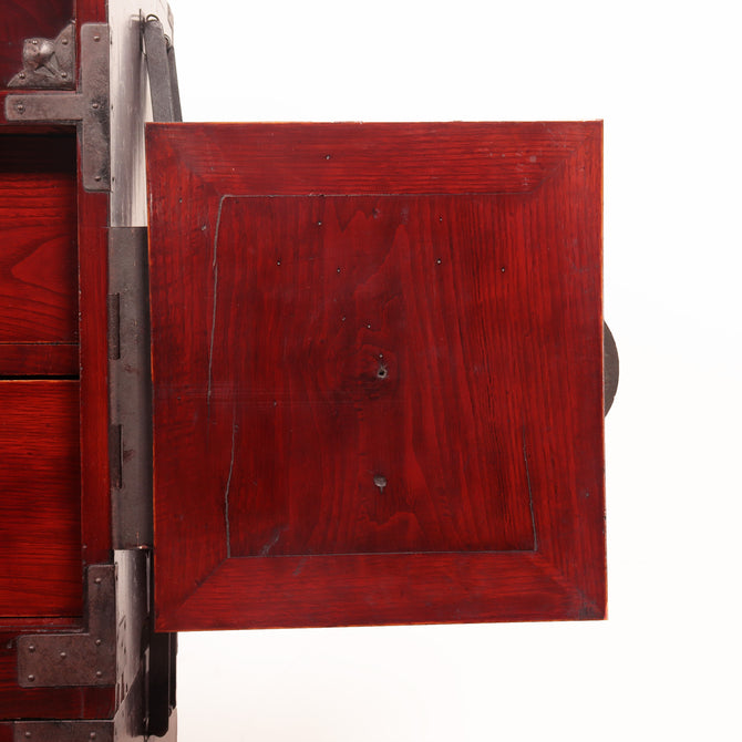 時代箪笥／米沢桜紋衣裳箪笥【YONEZAWA clothing chest】 [j1031]　Japanese Antique Furniture