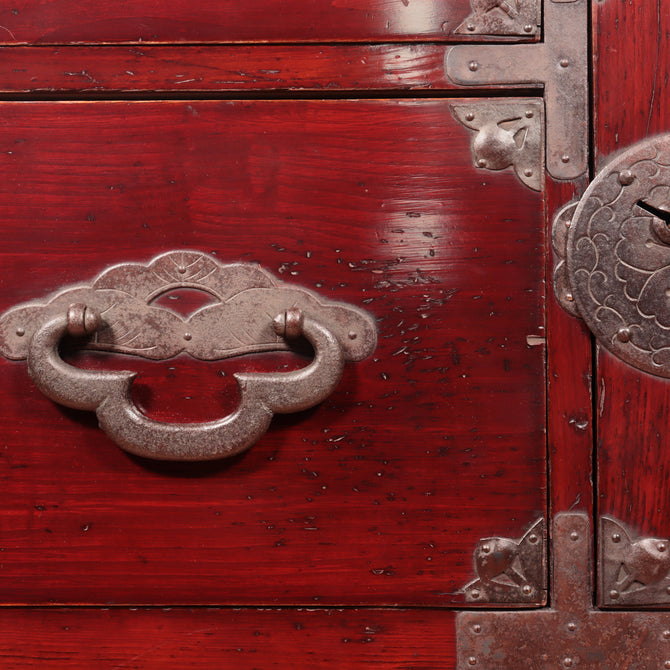 時代箪笥／米沢桜紋衣裳箪笥【YONEZAWA clothing chest】 [j1031]　Japanese Antique Furniture