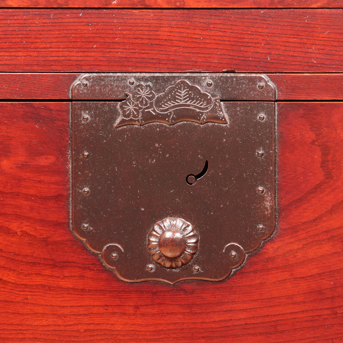 時代箪笥／欅二本松角金具衣裳箪笥【NIHONMATSU clothing chest】 [j1015]　Japanese Antique Furniture