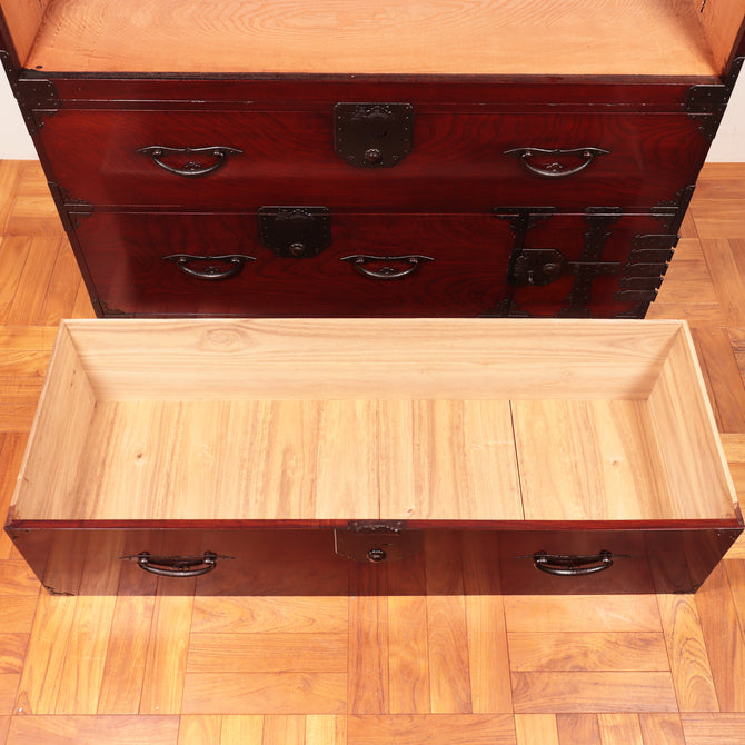 時代箪笥／欅二本松角金具衣裳箪笥【NIHONMATSU clothing chest】 [j1015]　Japanese Antique Furniture